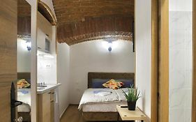 Podroom Apartments